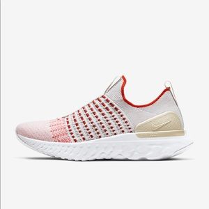 Nike React Phantom Run Flyknit 2